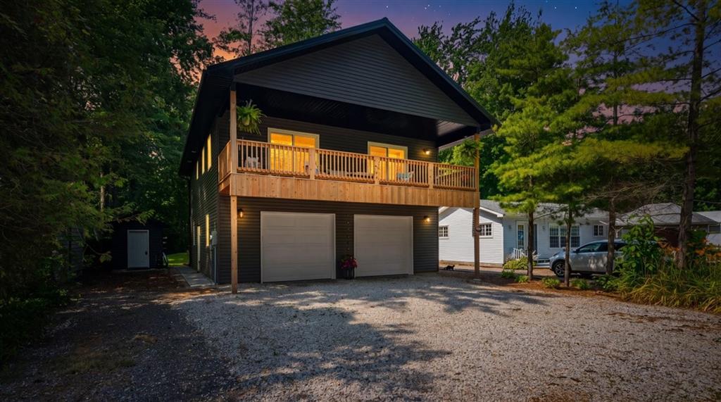 MLS# 26016531: 9904 LAKE Road, Lambton Shores, Canada
