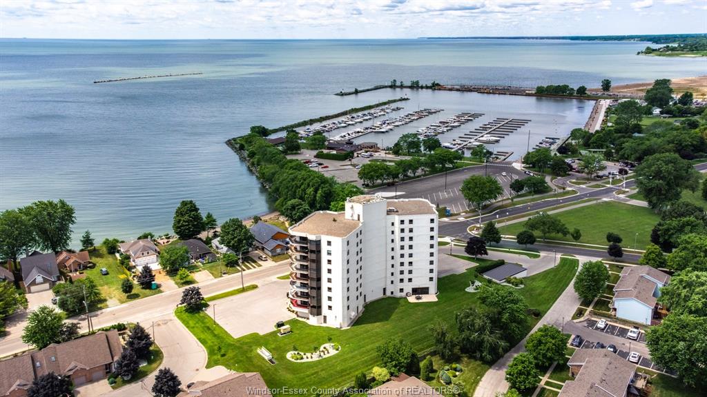 MLS# 26017818: 109 ROBSON  Unit# 403, Leamington, Canada