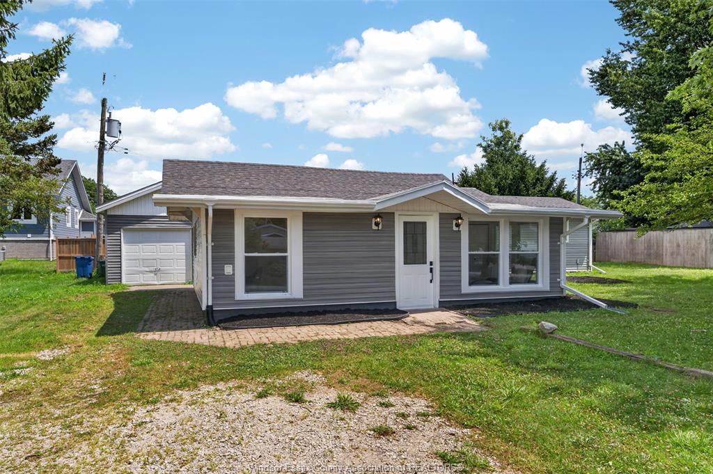 MLS# 26017831: 134 WINDSOR Avenue, Harrow, Canada
