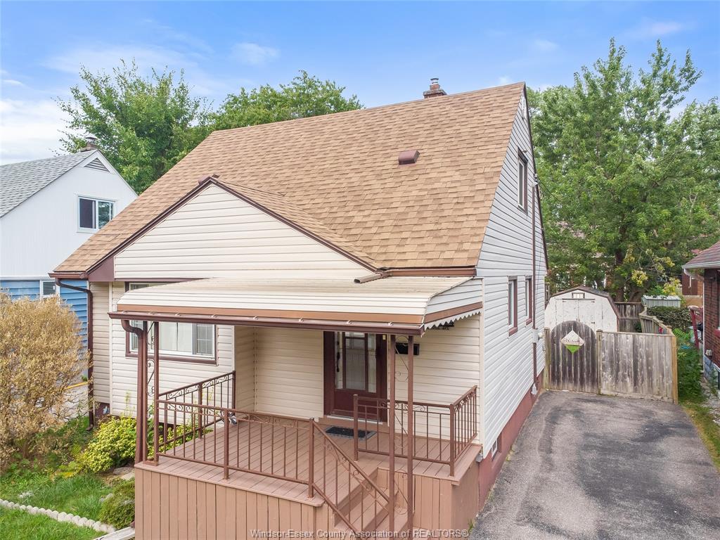MLS# 26017830: 1944 GEORGE Avenue, Windsor, Canada