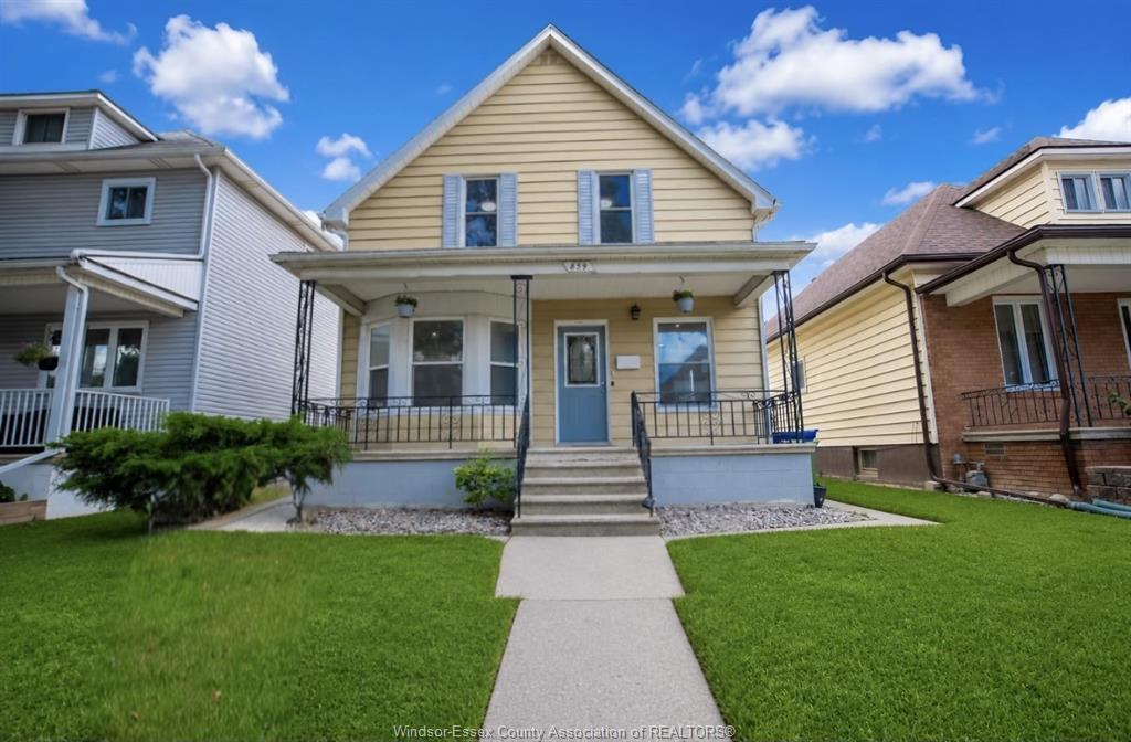 MLS# 26017624: 859 Pierre, Windsor, Canada