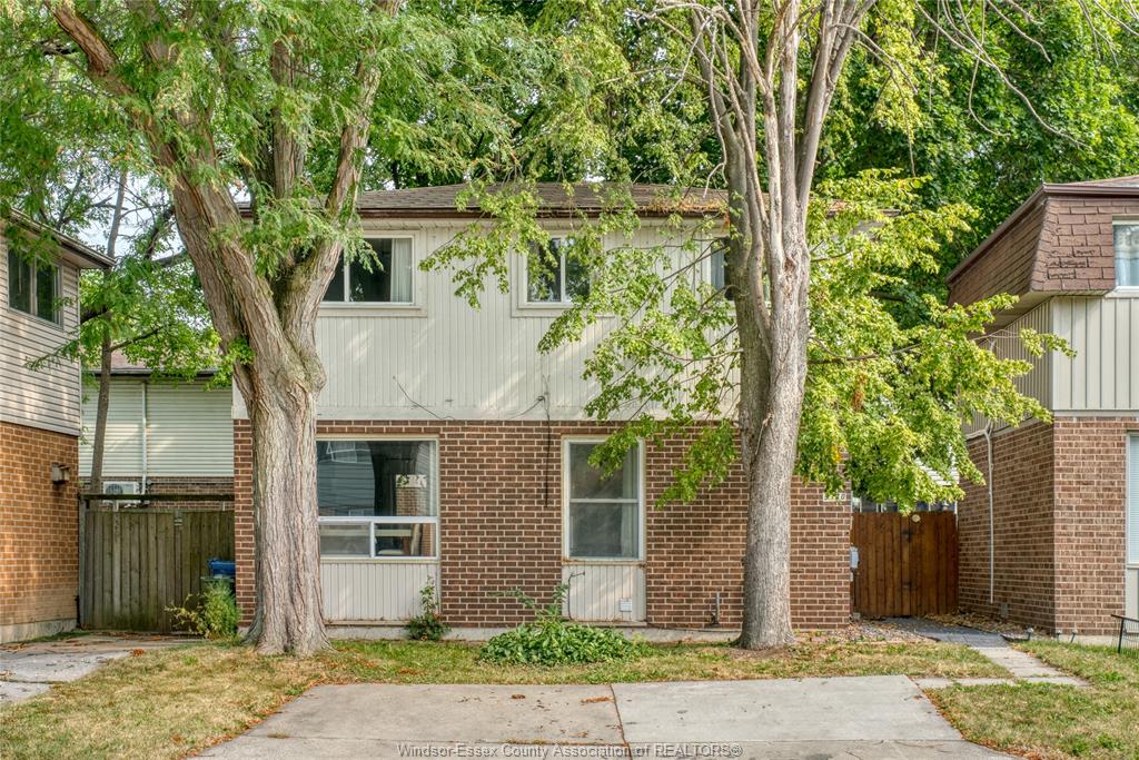 MLS# 26017855: 9370 AIRE Court, Windsor, Canada