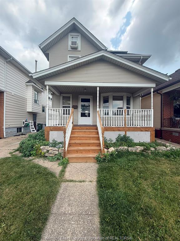 MLS# 26018217: 1058 MOY, Windsor, Canada