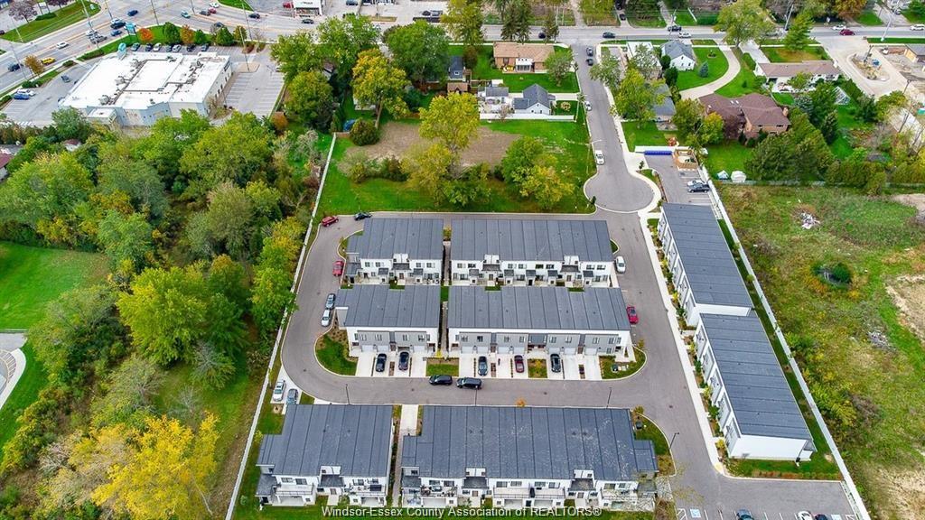 MLS# 26018627: 550 SANDISON Street Unit# 23, Windsor, Canada