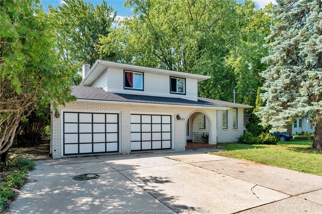 MLS# 26018698: 655 ROSELAND Drive, Windsor, Canada