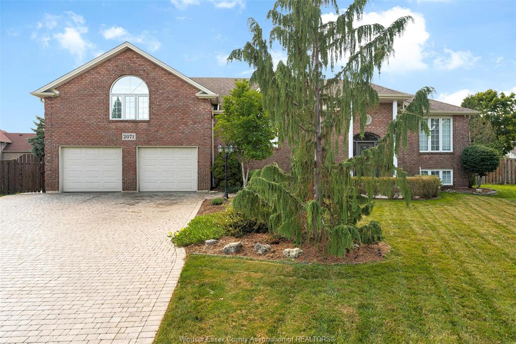 MLS# 26018714: 2071 EUGENI, Tecumseh, Canada