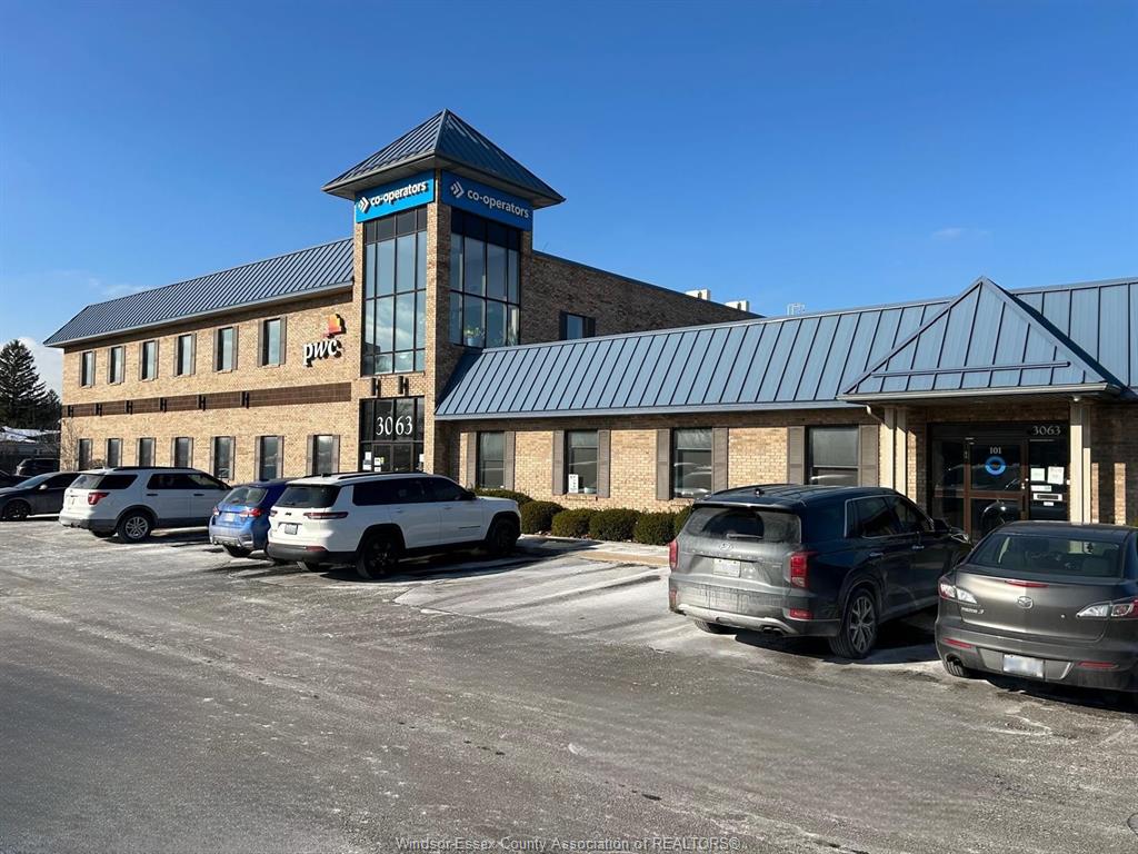 MLS# 26018808: 3063 WALKER Road Unit# 102, Windsor, Canada