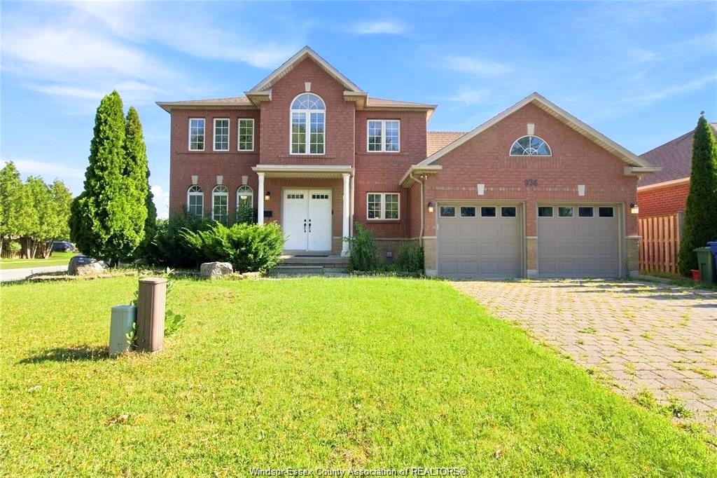 MLS# 26018845: 936 NORTH TALBOT Road, Windsor, Canada