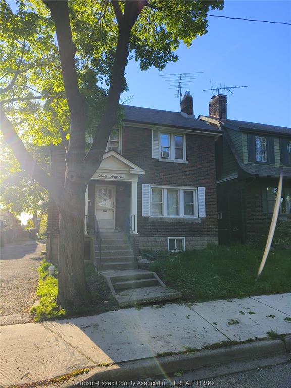 MLS# 26018866: 3046 ALEXANDER  Unit# MAIN, Windsor, Canada