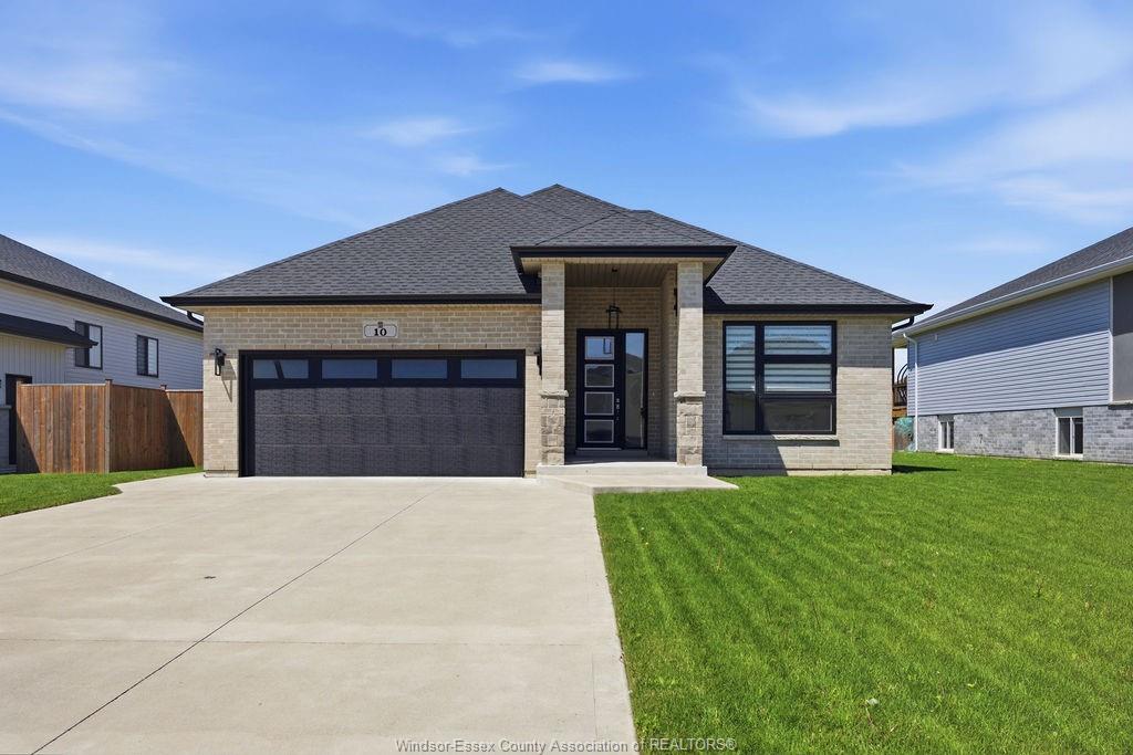 MLS# 26018864: 10 LUNDY Street, Amherstburg, Canada