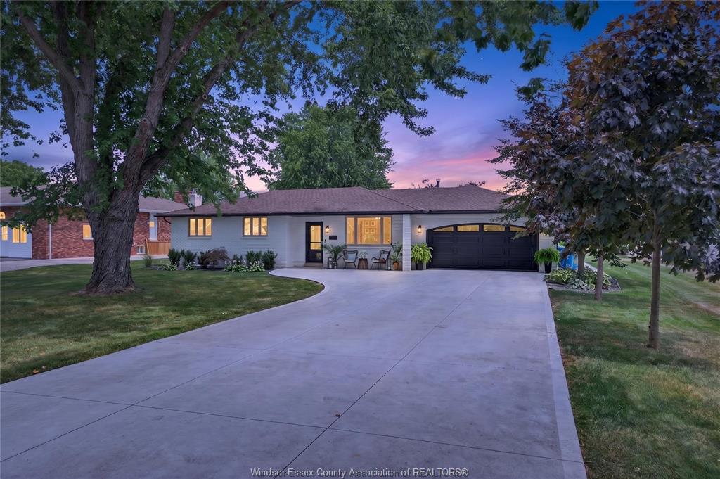 MLS# 26018891: 1579 FRONT Road, Amherstburg, Canada