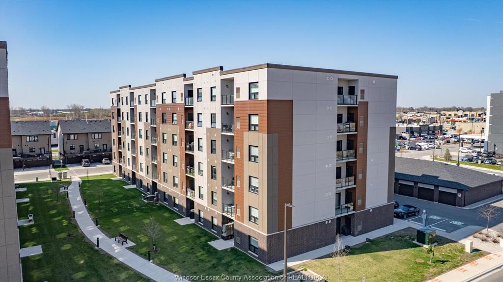 MLS# 26018923: 800 BEACHSIDE Drive Unit# 405, Lakeshore, Canada