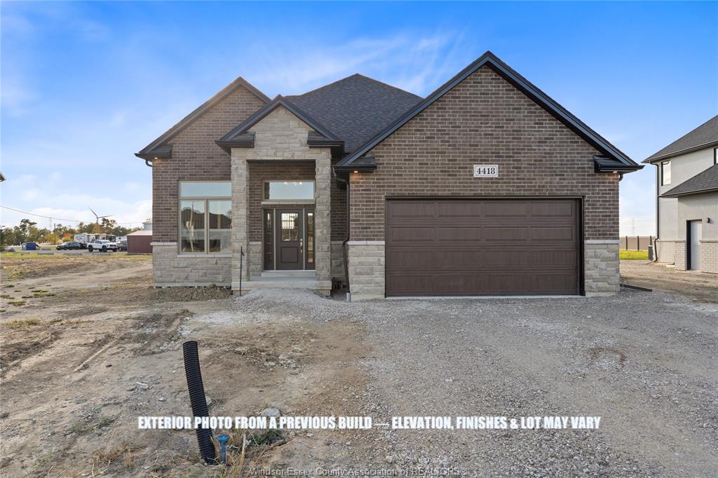 MLS# 26018945: 116 Bloomington Way, Chatham, Canada
