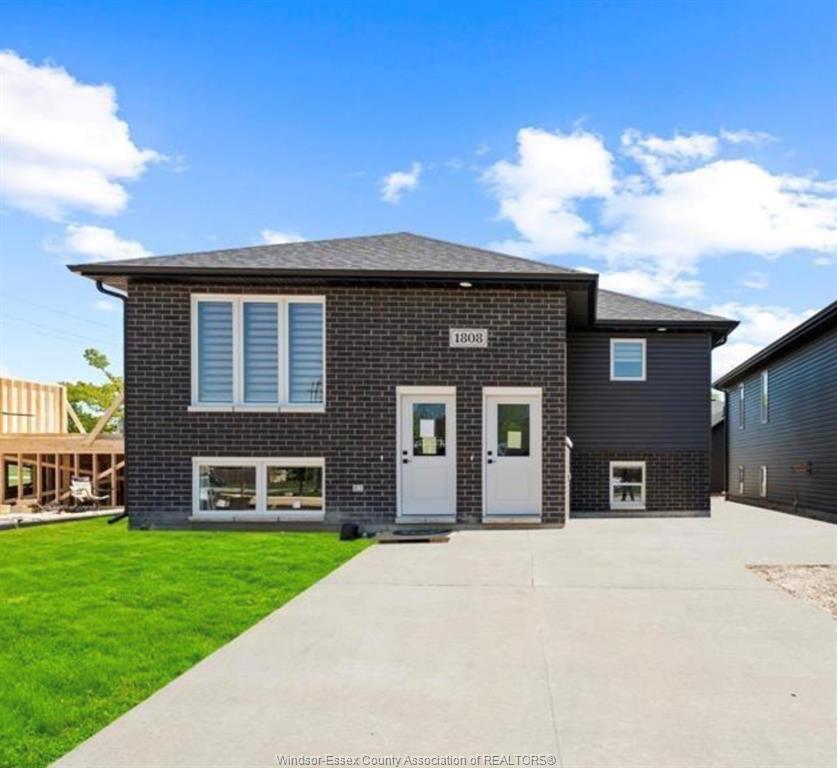 MLS# 26019018: 1855 MELDRUM Road Unit# 1, Windsor, Canada