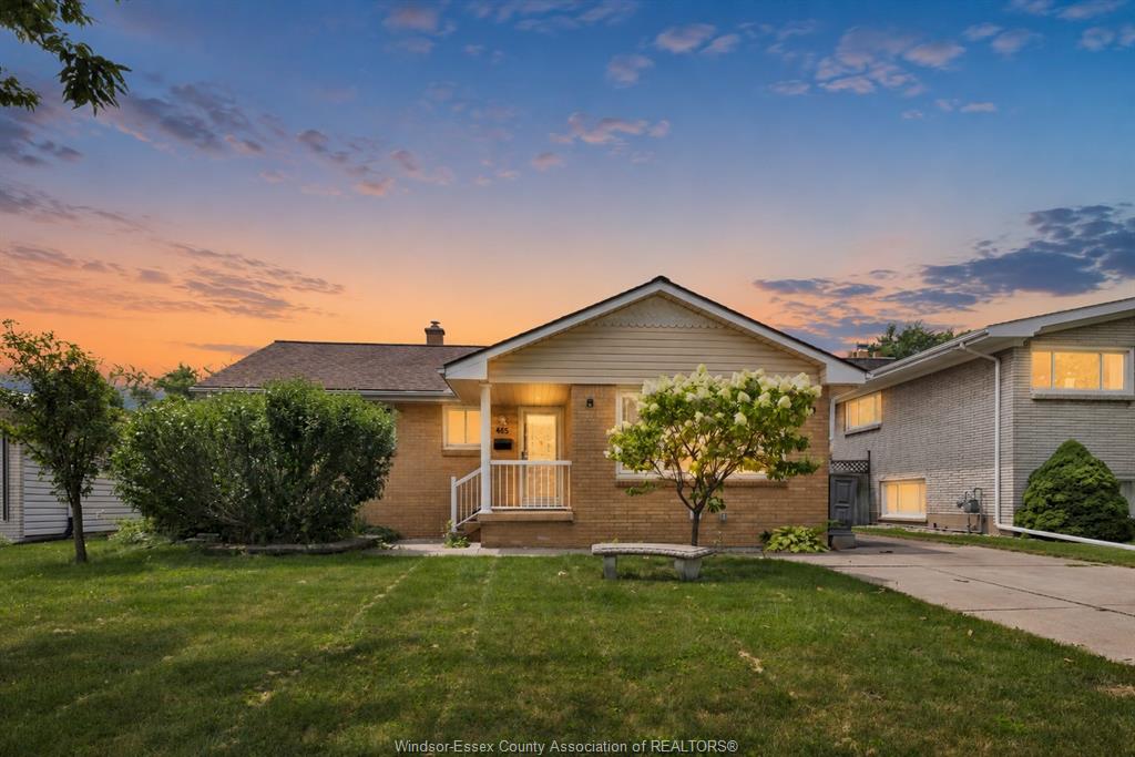 MLS# 26018978: 465 CHRISTOPHER, Windsor, Canada