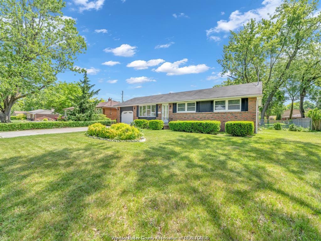 MLS# 26018797: 2445 TODD LANE#Upper Unit, LaSalle, Canada