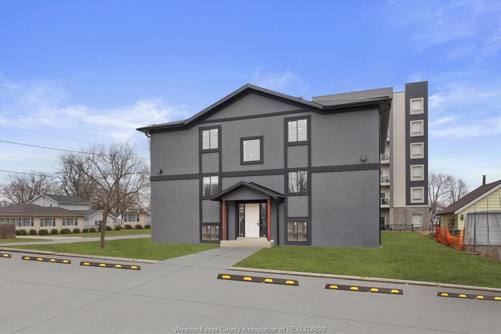 MLS# 26019031: 120 CENTRE Street Unit# 1B, Essex, Canada