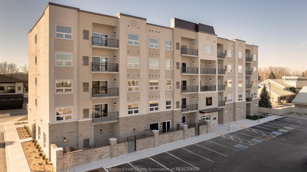 MLS# 26019048: 1740 SPRUCEWOOD Avenue Unit# 207, LaSalle, Canada