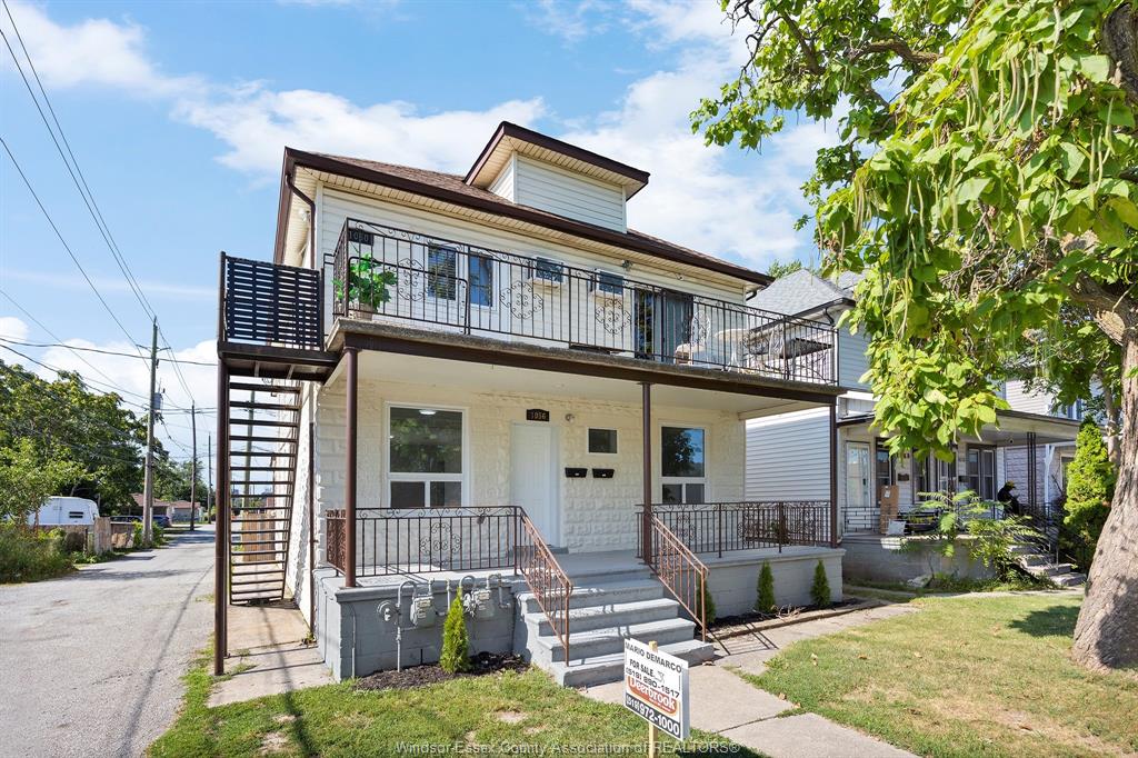 MLS# 26019076: 1056-1060 NIAGARA, Windsor, Canada