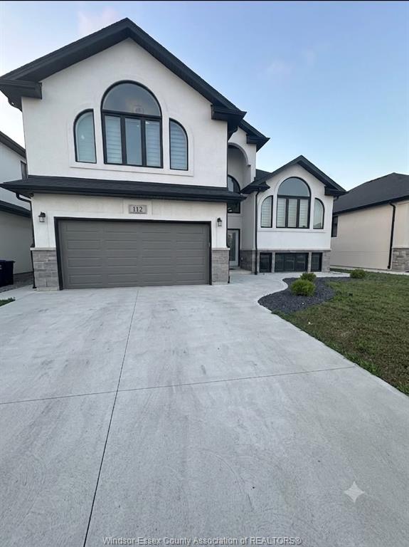 MLS# 26019088: 112 KINGSBRIDGE Drive Unit# UPPER, Amherstburg, Canada