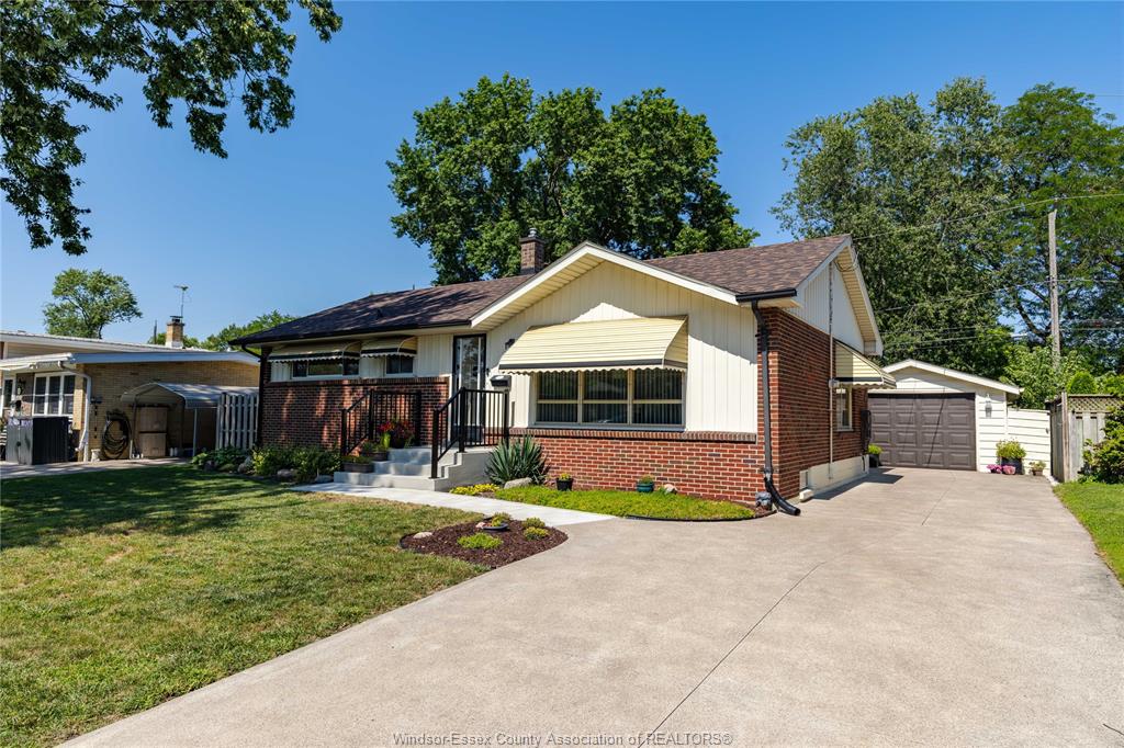 MLS# 26018659: 3640 Charlevoix Avenue, Windsor, Canada