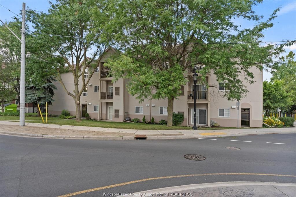 MLS# 26019195: 3000 SANDWICH Street Unit# 306, Windsor, Canada