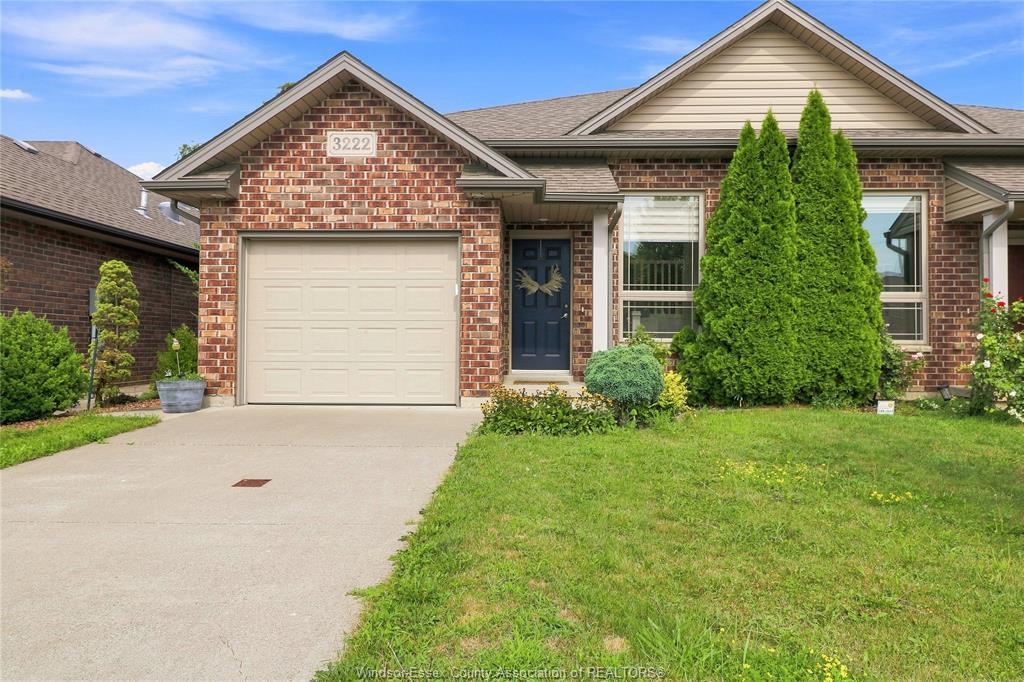 MLS# 26019164: 3222 SEVILLE Avenue, Windsor, Canada