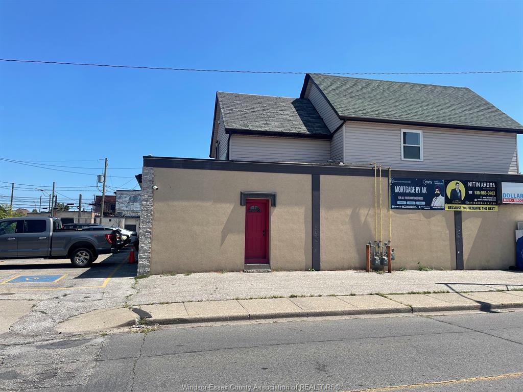 MLS# 26019216: 902-916 WYANDOTTE Street Unit# UPPER, Windsor, Canada