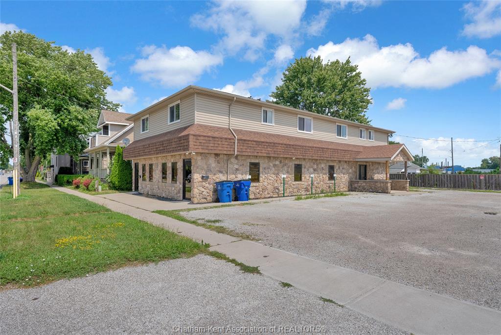 MLS# 26016935: 255B William Street, Chatham, Canada
