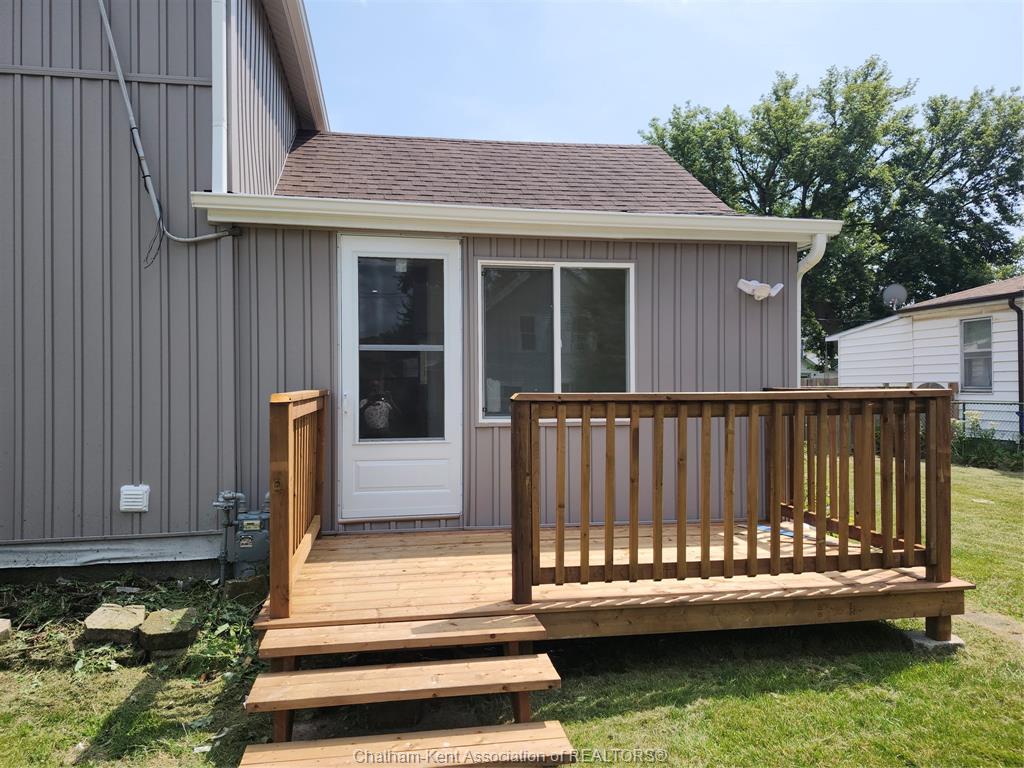 MLS# 26017987: 22 GRAY Street Unit# B, Chatham, Canada