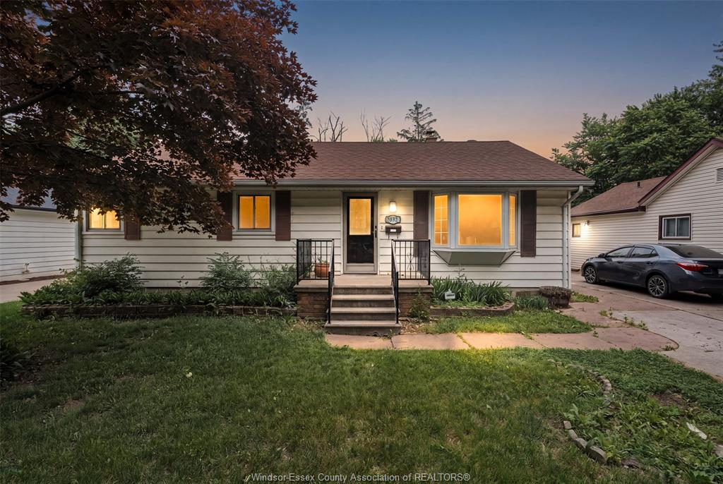 MLS# 26019318: 2032 FORD Boulevard, Windsor, Canada
