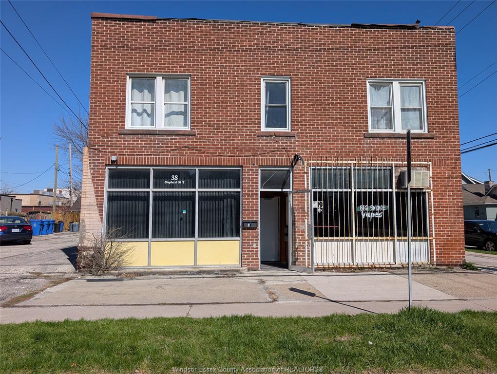 MLS# 26019335: 38 SHEPHERD, Windsor, Canada