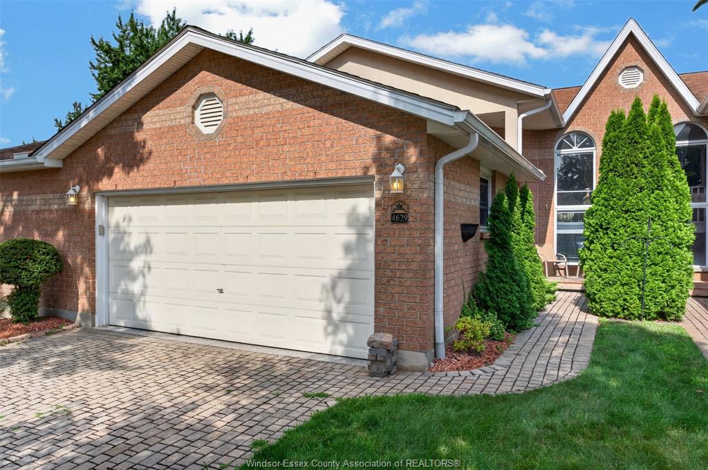 MLS# 26019349: 4629 EAGLE Crescent, Windsor, Canada