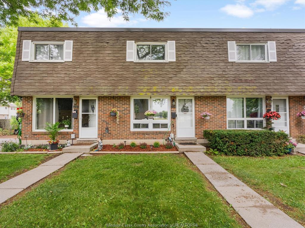 MLS# 26019373: 256 Victoria Street Unit# 32, Amherstburg, Canada