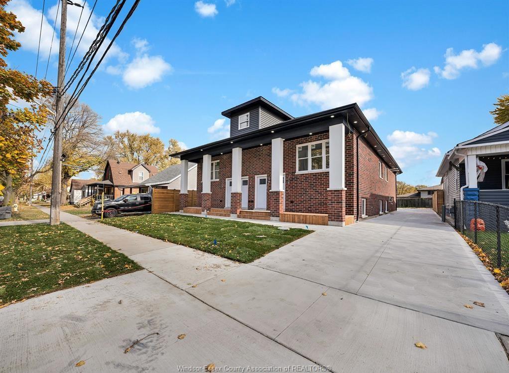 MLS# 26019285: 3549 PETER Street Unit# 2, Windsor, Canada