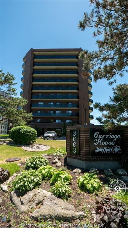 MLS# 26019570: 3663 RIVERSIDE Drive Unit# 807, Windsor, Canada