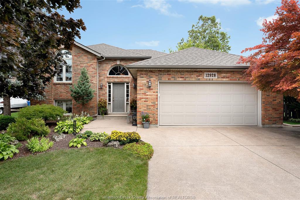 MLS# 26019604: 12928 LITTLE RIVER, Tecumseh, Canada