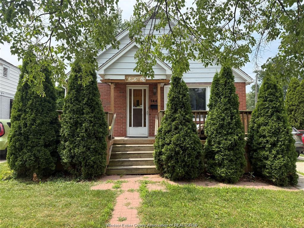 MLS# 26019845: 1441 ARTHUR Road, Windsor, Canada