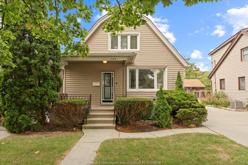MLS# 26019847: 1729 WINDERMERE, Windsor, Canada