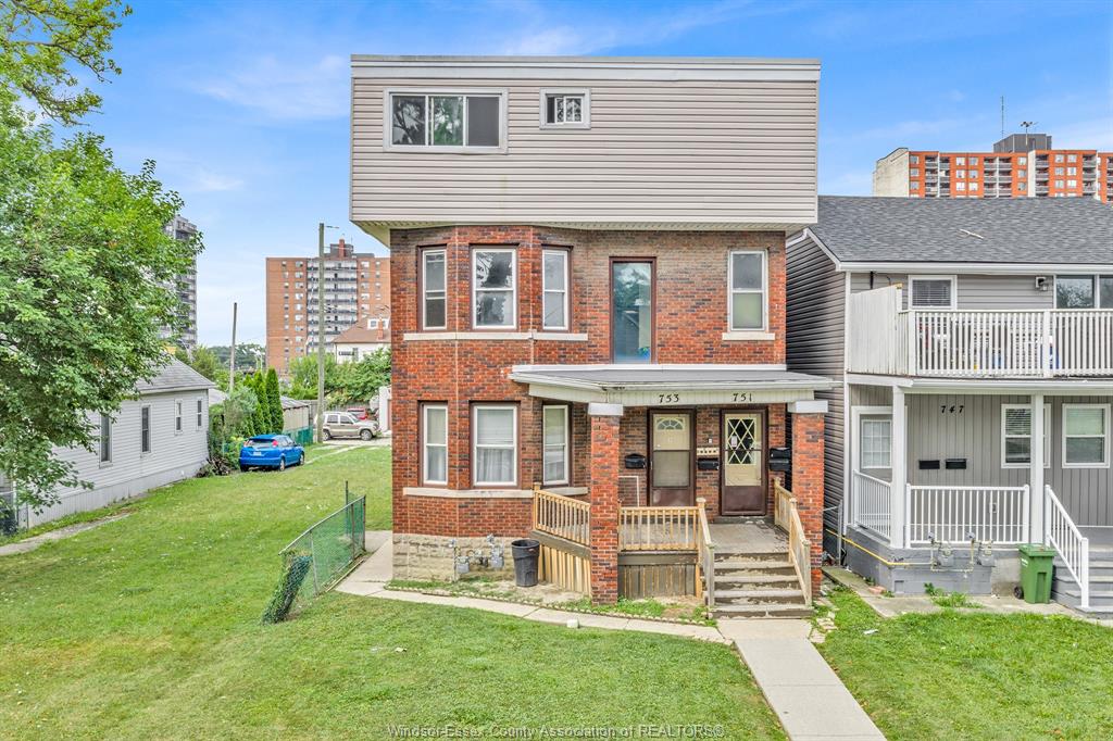 MLS# 26019996: 751 WINDSOR Avenue, Windsor, Canada