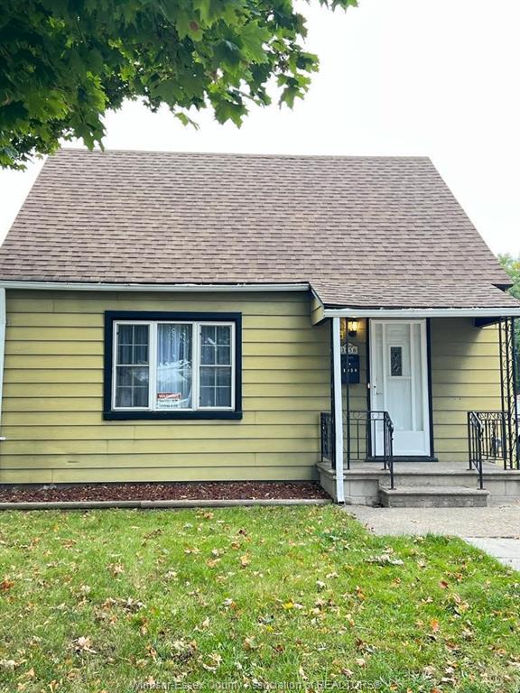 MLS# 26020025: 1058 CALIFORNIA, Windsor, Canada