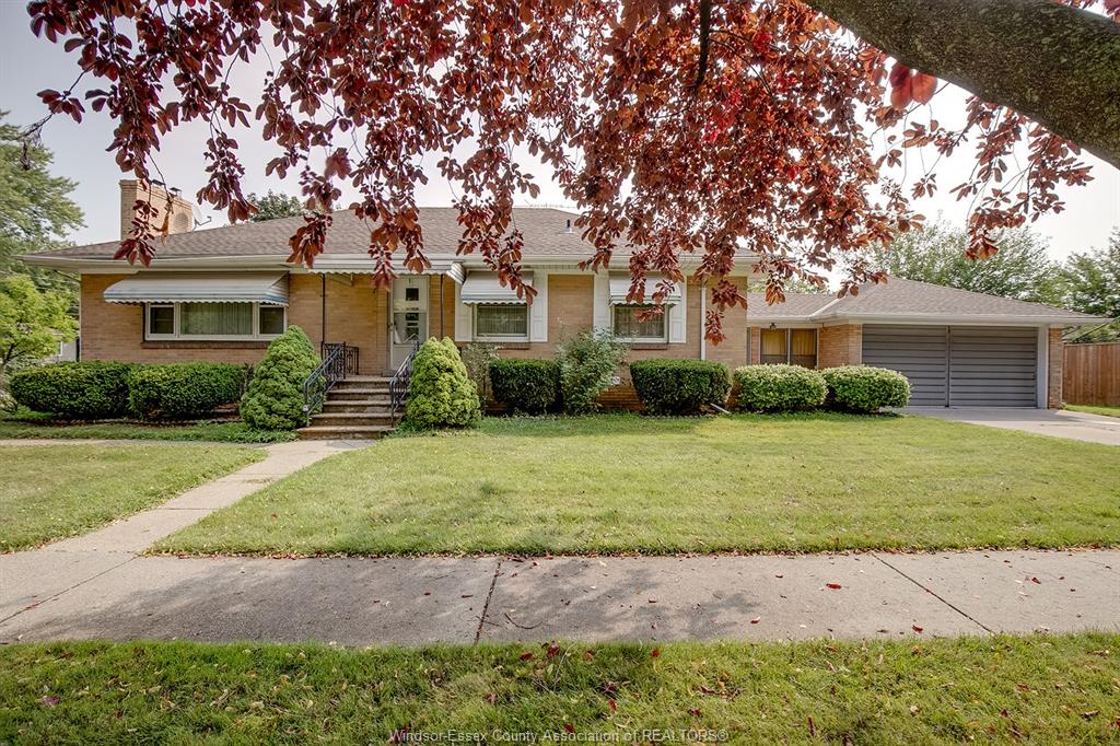 MLS# 26020083: 4305 PLEASANT Place, Windsor, Canada