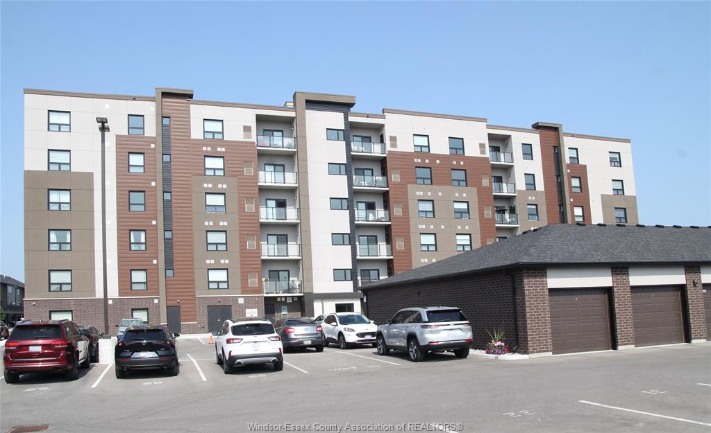 MLS# 26020174: 728 BROWNSTONE Drive Unit# 202, Lakeshore, Canada
