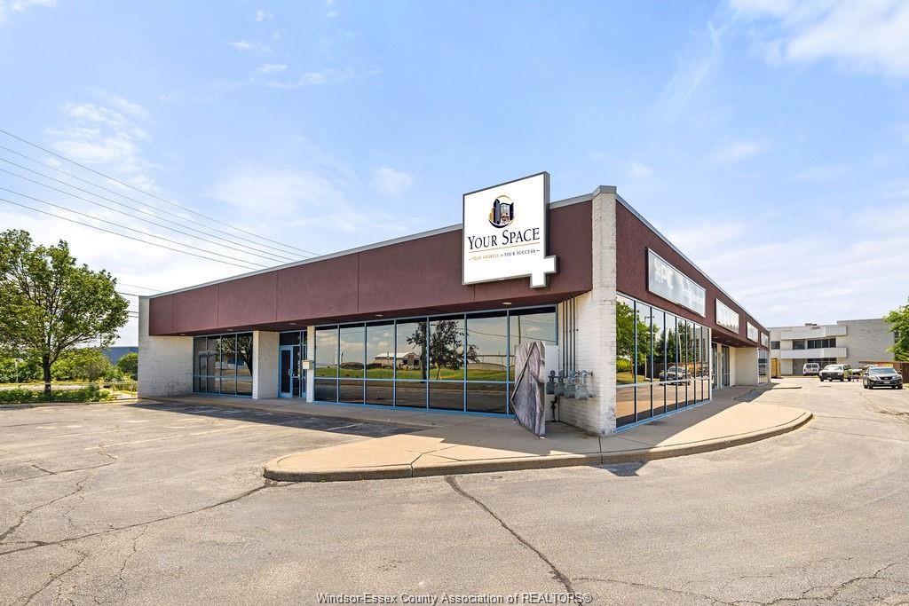 MLS# 26020352: 4600 RHODES Drive Unit# 4, Windsor, Canada