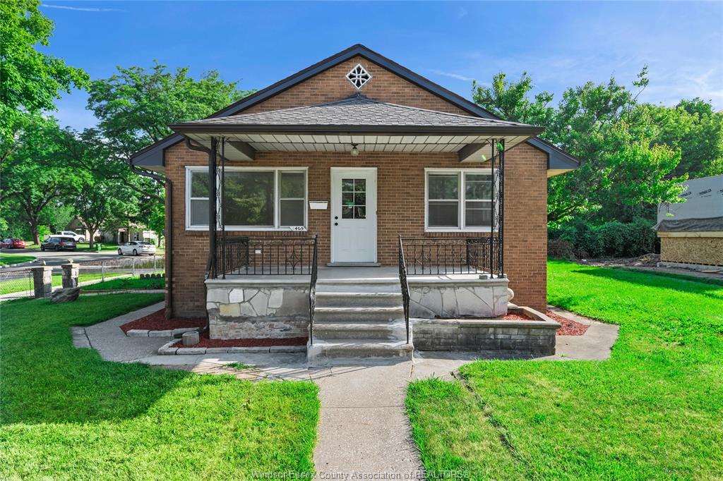 MLS# 26020411: 1465 CAMPBELL Avenue, Windsor, Canada