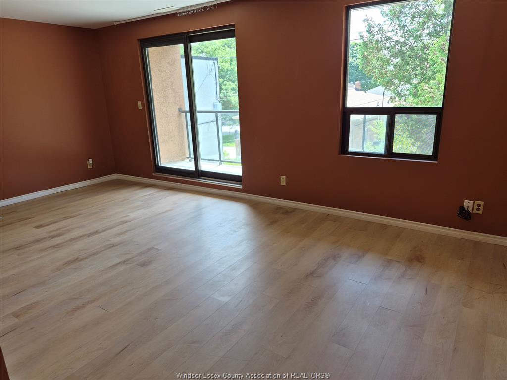 MLS# 26020438: 3875 Tecumseh Road Unit# 3, Windsor, Canada