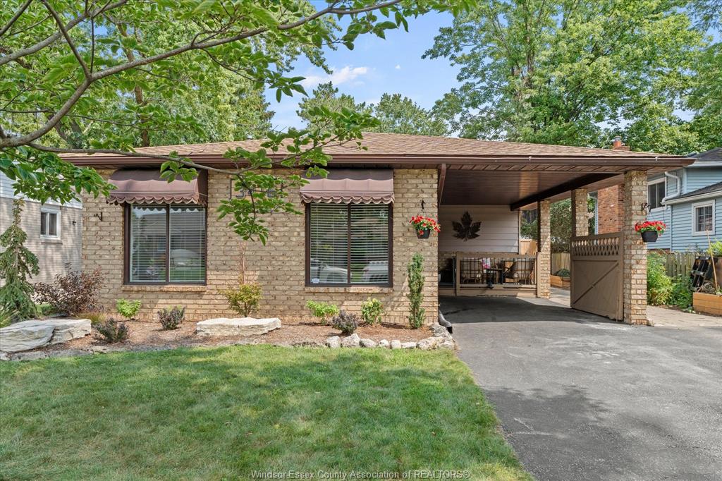 MLS# 26020479: 3416 LONGFELLOW, Windsor, Canada