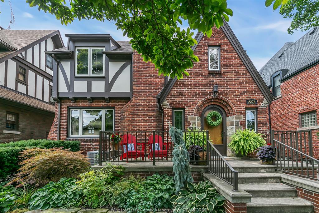 MLS# 26020612: 2275 VICTORIA Avenue, Windsor, Canada