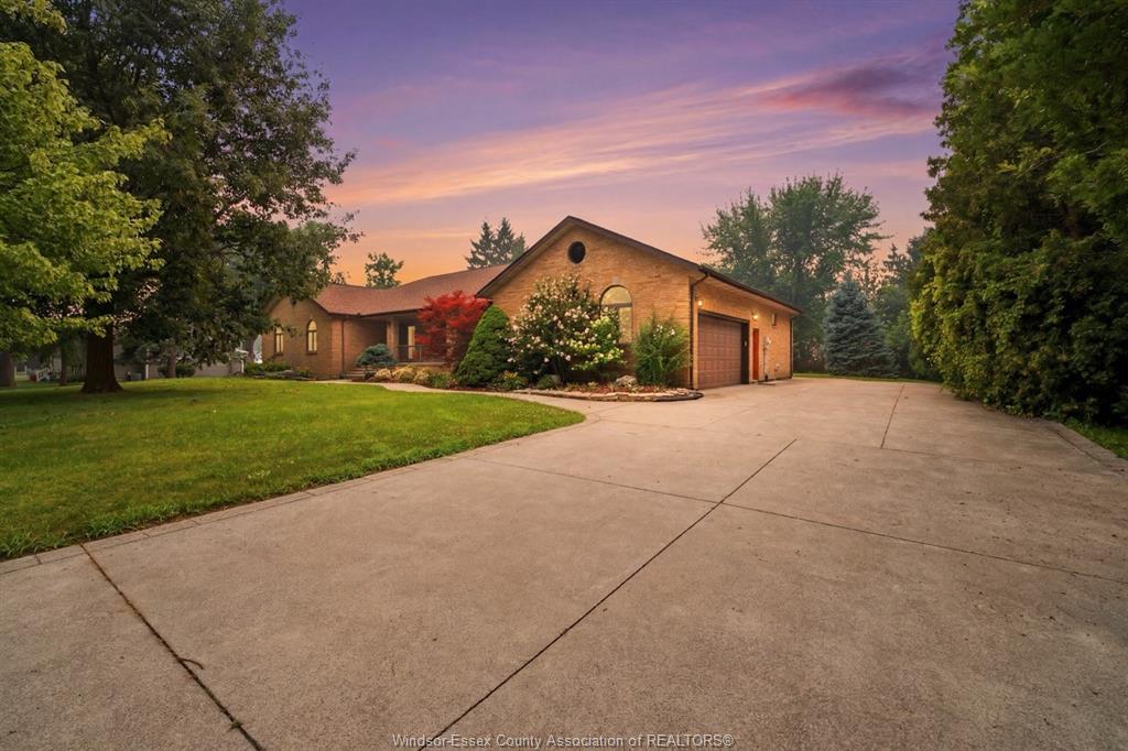 MLS# 26020598: 2073 Lesperance Road, Tecumseh, Canada