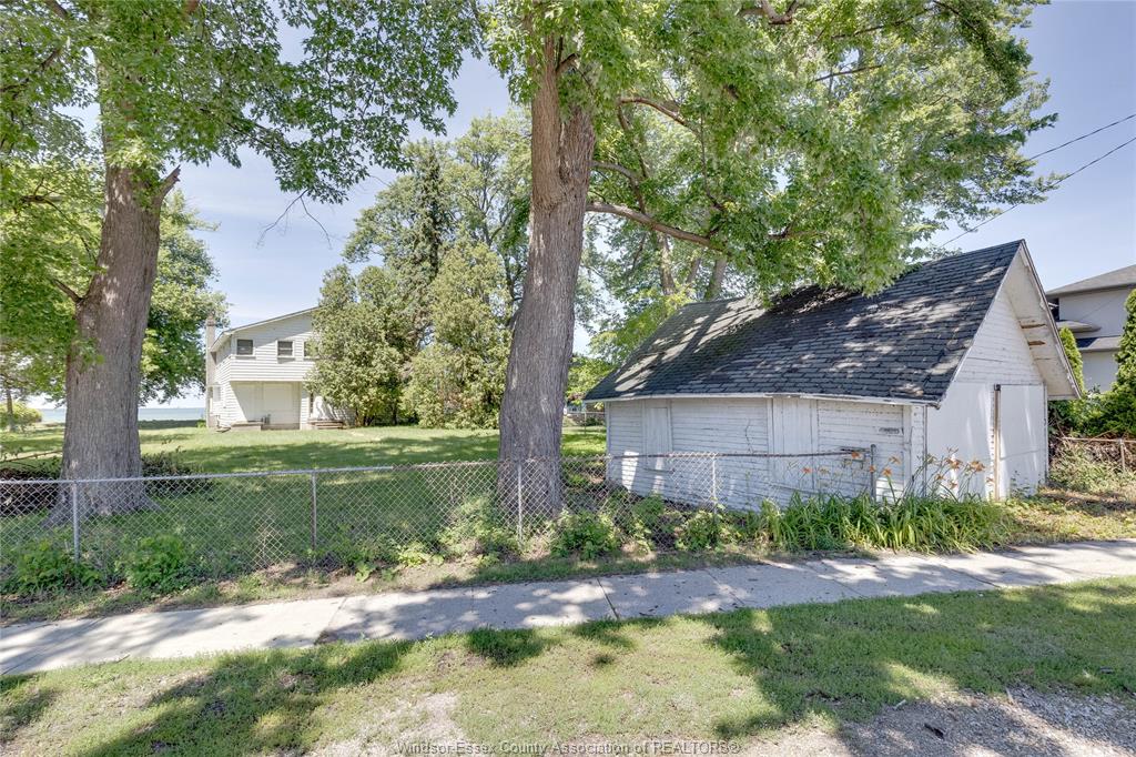 MLS# 26020699: 13110 RIVERSIDE Drive, Tecumseh, Canada